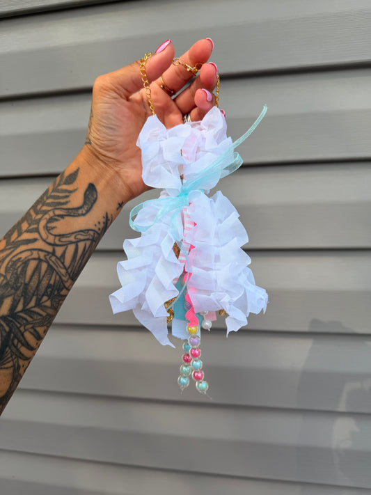 WHITE/RAINBOW HANGER