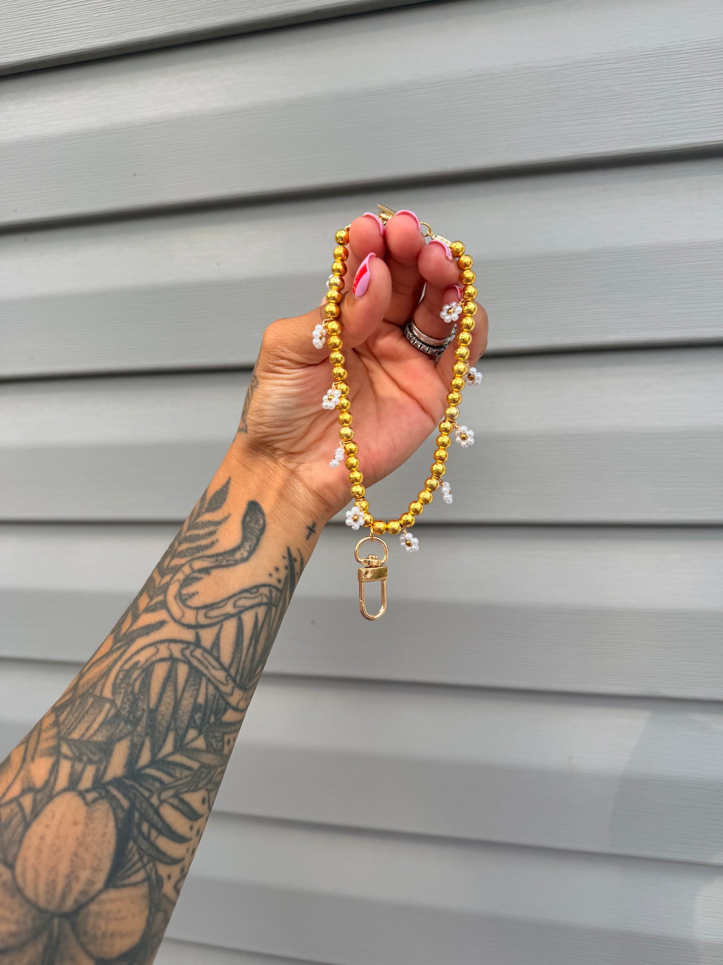 GOLD & DAISY HANGER