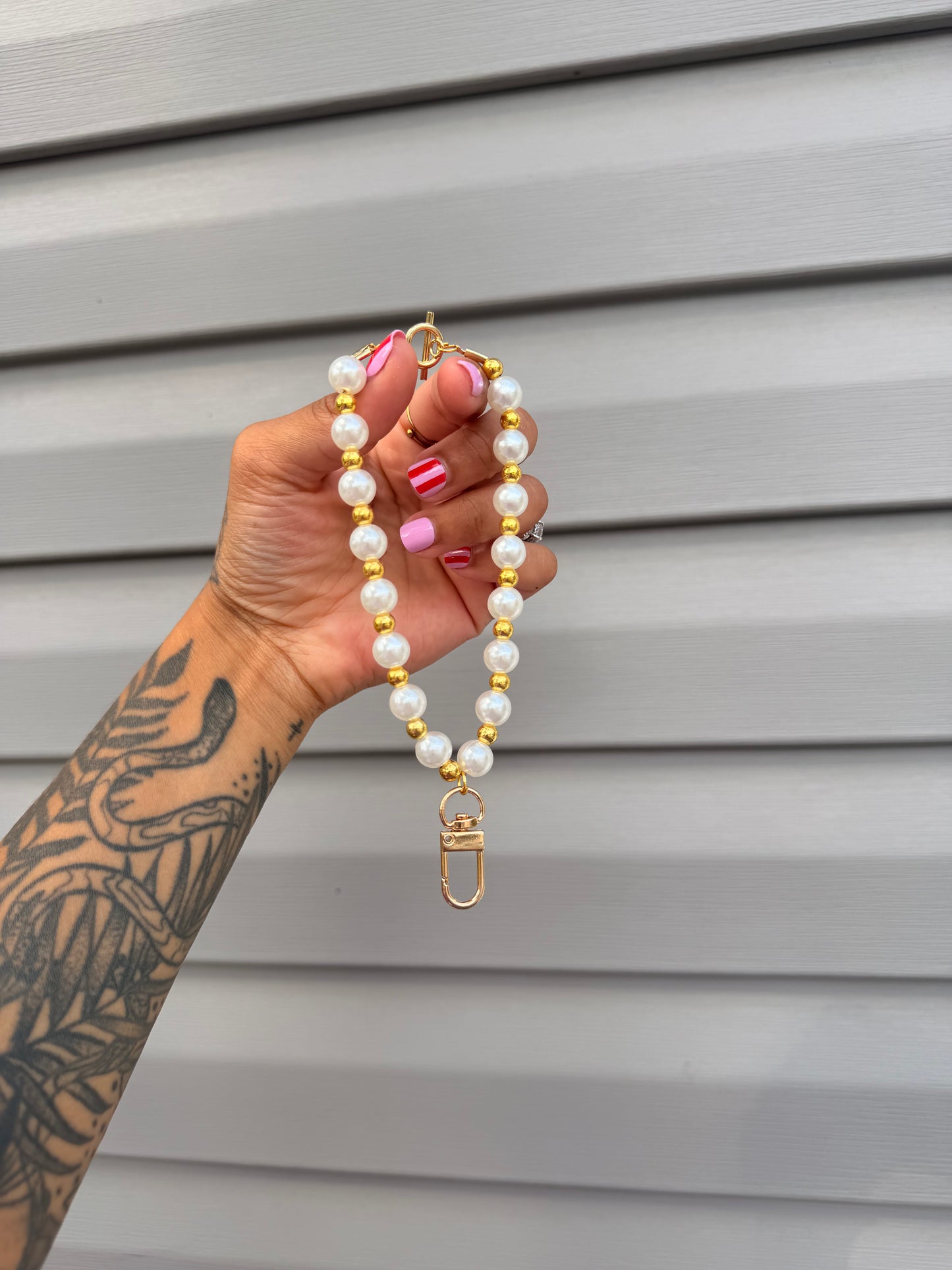CHUNKY GOLD/PEARL HANGER